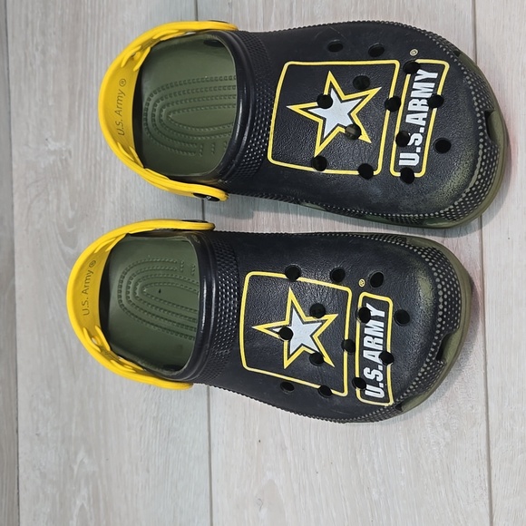 Crocs Women U.S. Army Clogs Mule Shoes Sz W7 M5 - Picture 3 of 12